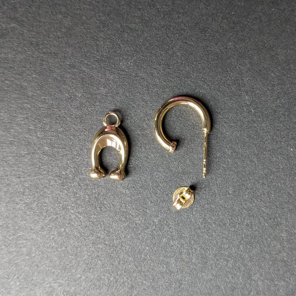 NWT Coach 359753 C Charm Huggie Earrings - Picture 7 of 11